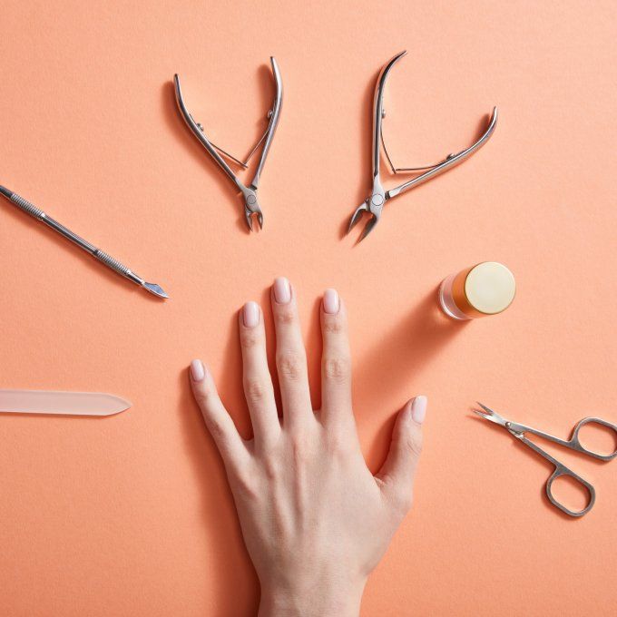 Vernis à ongles COLOR & CARE 4-en-1 – 5,5 ml – Teinte 06 Violet Splash – PAESE