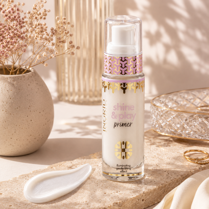 Base de teint illuminatrice SHINE&PLAY Ingrid Cosmetics - 30 ml