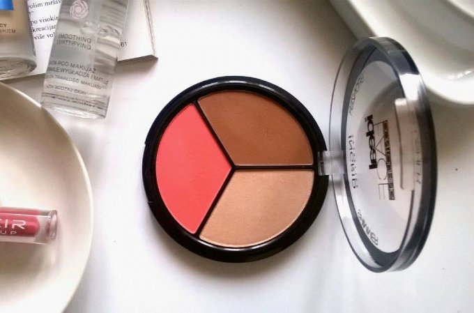 BtoB - Contouring palette Ideal Face  - 19 g - Ingrid Cosmetics - 19 pcs + 1 tester